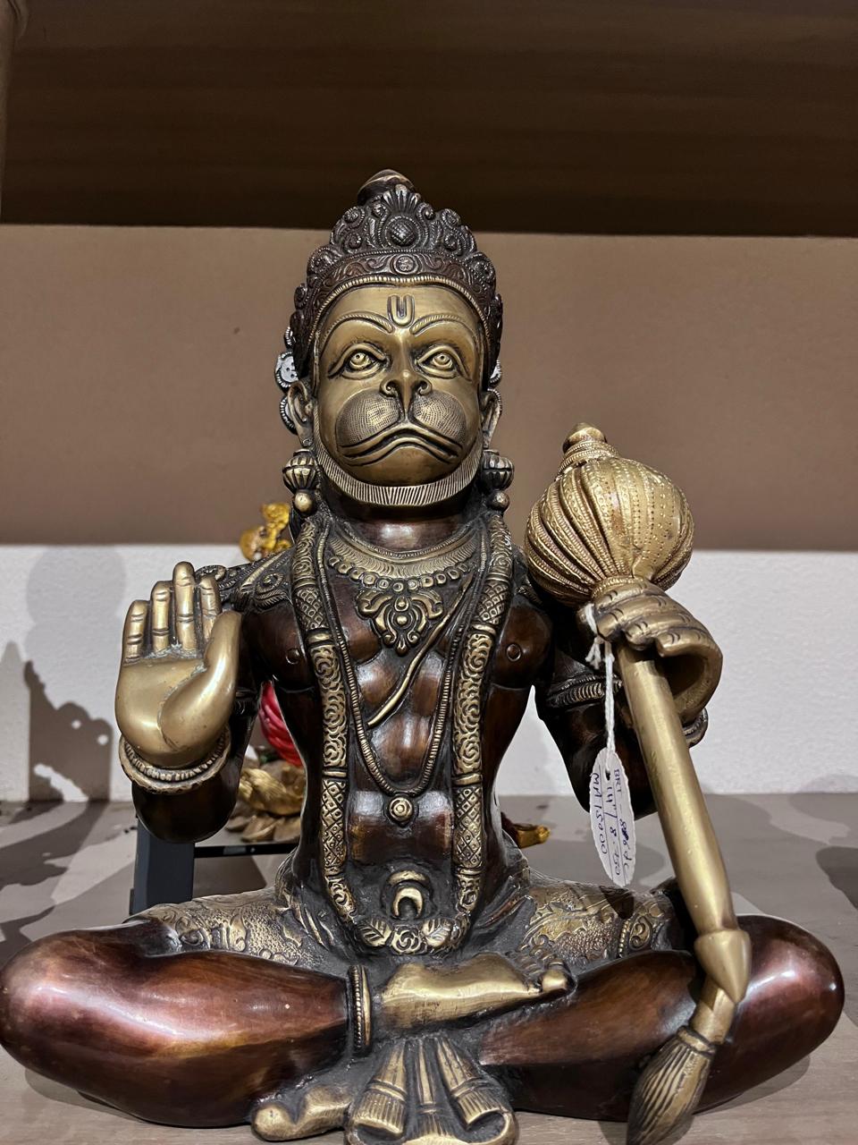 Handcrafted Brass Hanuman Idol in Meditative Pose – Spiritual Home Decor Statue