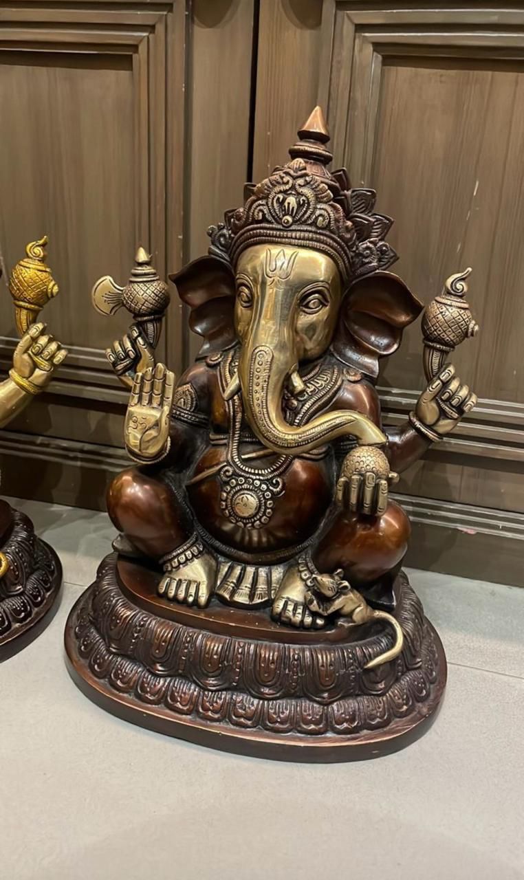 18 Inch Brass Lord Ganesha Idol – Handcrafted Ganesh Statue for Pooja