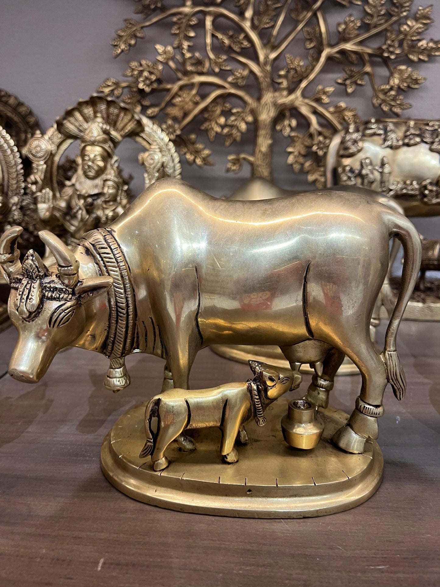 Brass Kamadhenu Cow and Calf Idol | Handcrafted Cow Statue for Home Temple & Vastu Decor (8 Inches)